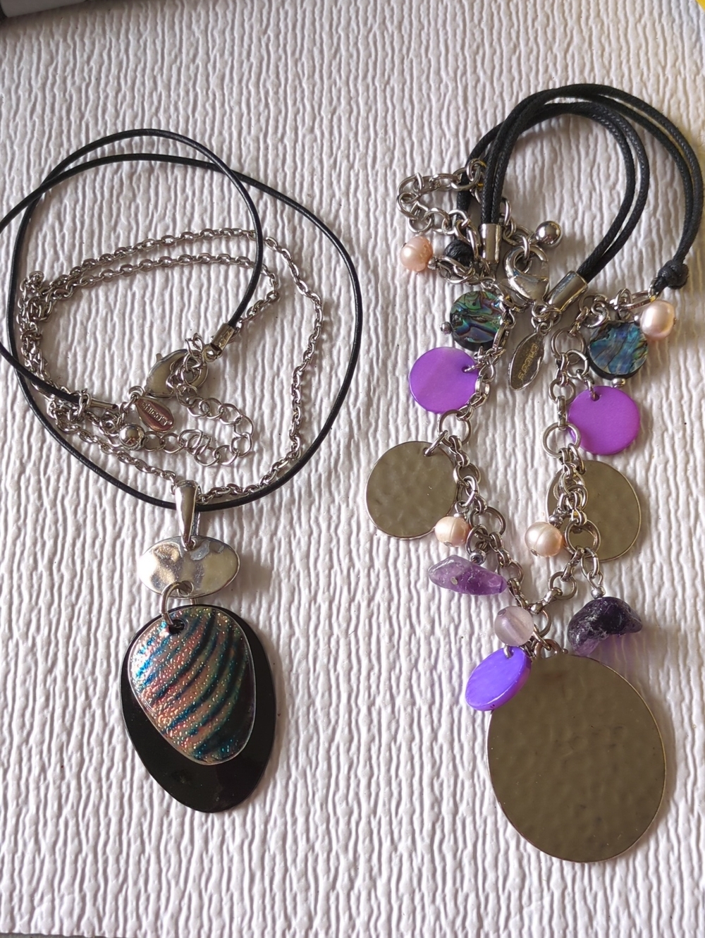 ❤️3/$10❤️R5 Two Beautiful Chico's Necklace Set in multicolour and purples